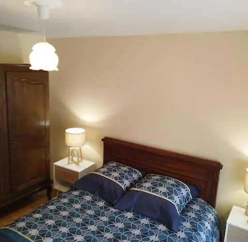 L'hirondelle Du Faubourg Bar-sur-Aube