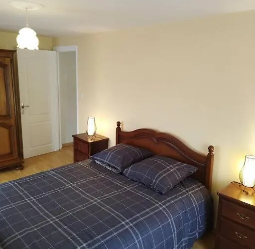 L'hirondelle Du Faubourg Holiday home *